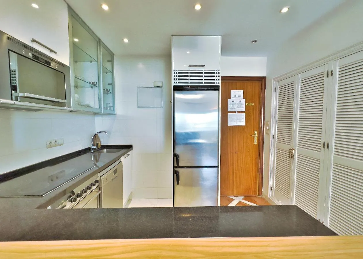 Skol 536 - Great One Bed Apartment With Wonderful Sea View. Marbella Spain