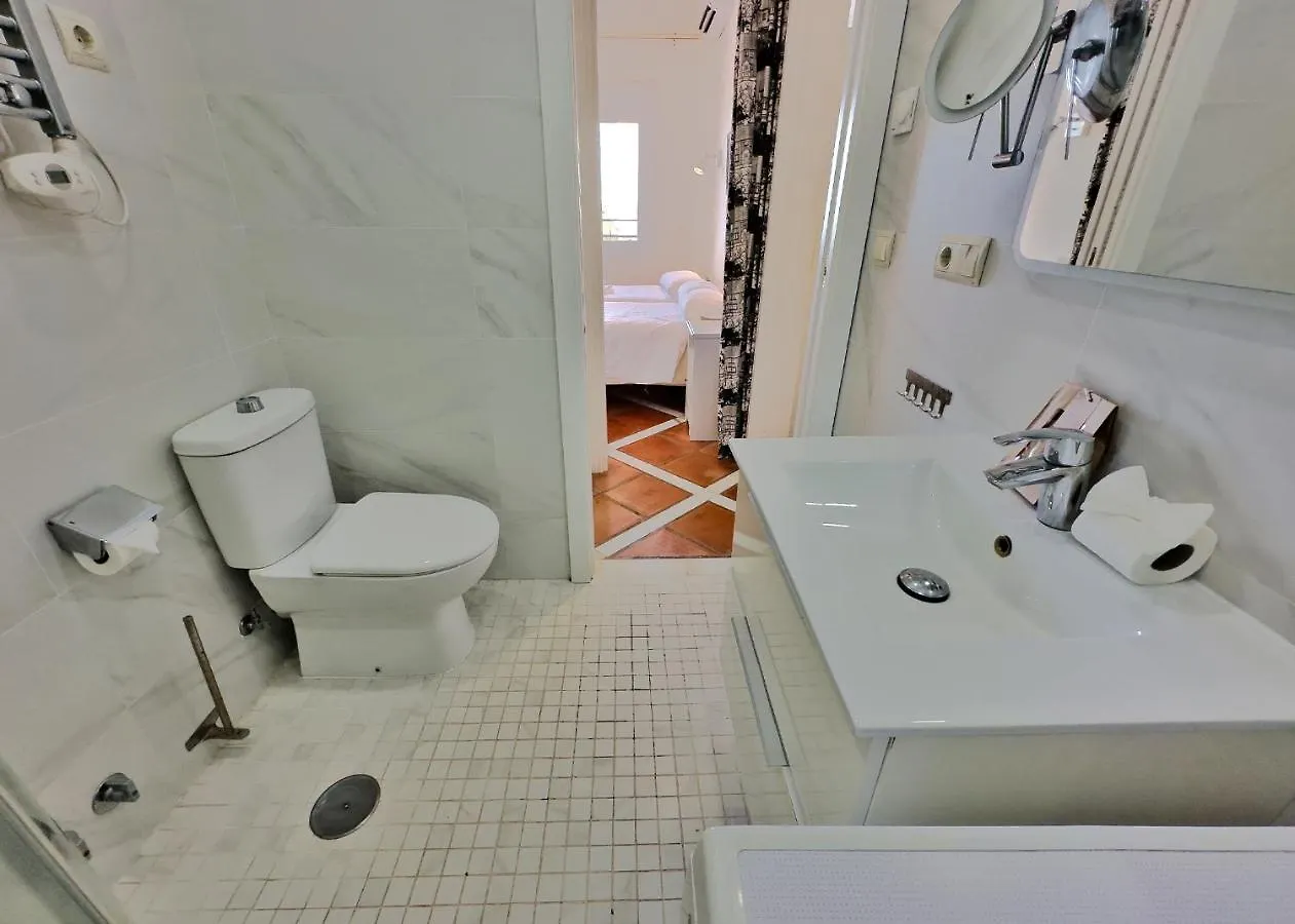 Skol 536 - Great One Bed Apartment With Wonderful Sea View. Marbella